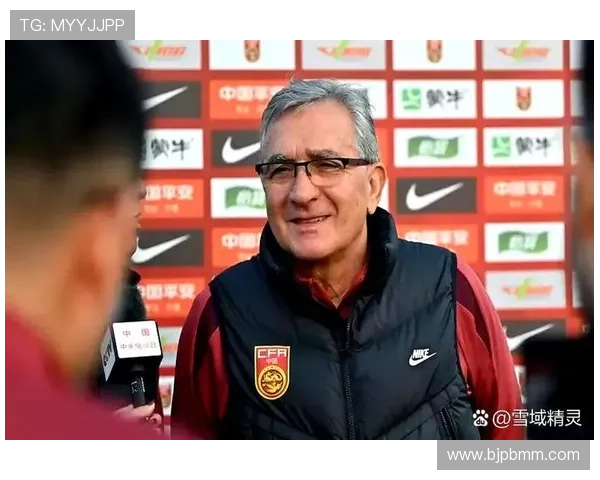 国足备战世预赛主帅调整阵容年轻球员迎关键考验冲击出线前景引关注